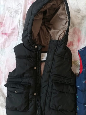 Sleeveless jacket used for 12-18 months