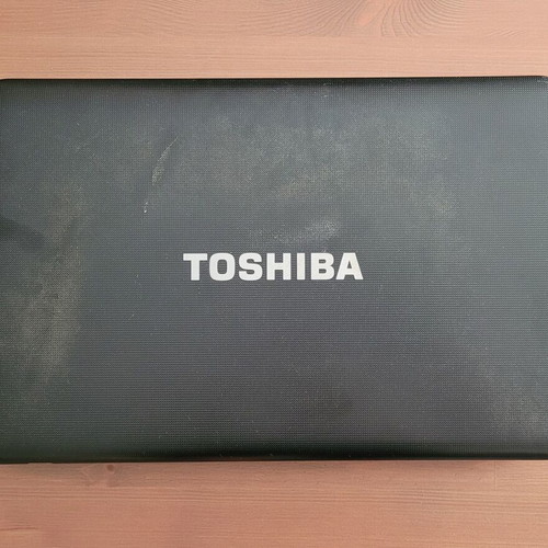 Toshiba Satellite C650D-11G laptop used, for repair or spare parts