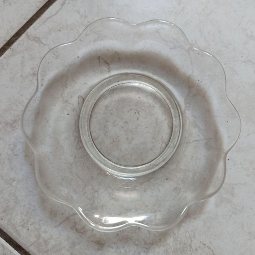 Vintage glass decorative plates set of 6 used, flower-shaped