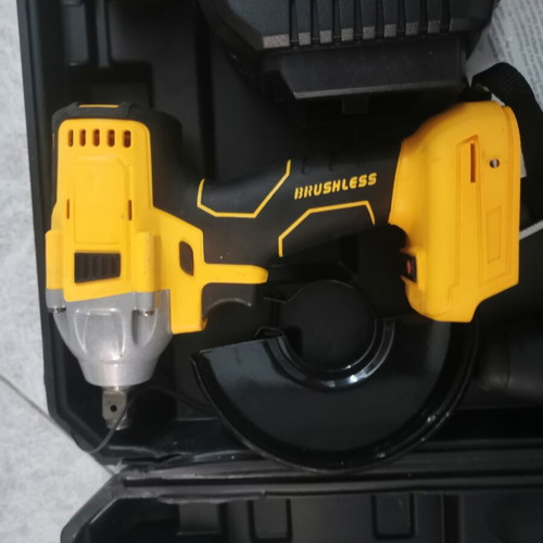 Tool set with 2 lithium batteries new