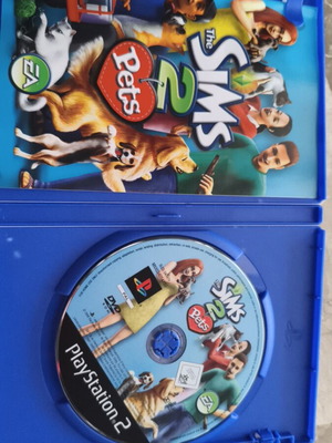 The Sims 2 Pets PS2 used, fully functional