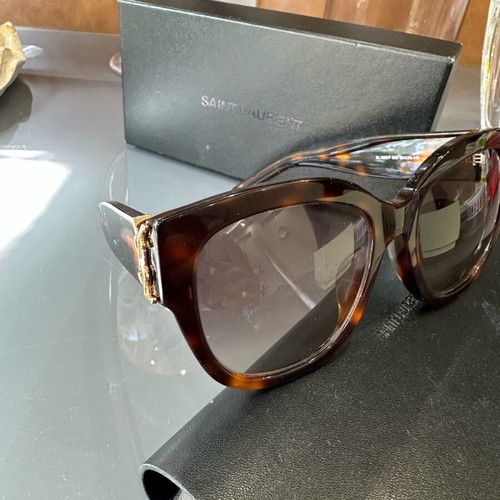 Yves Saint Laurent sunglasses like new, brown