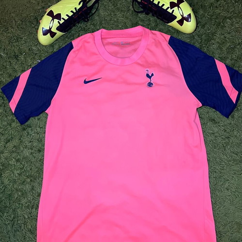 Tottenham training jersey like new, size Large