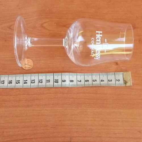 Hennessy collectible crystal tasting glasses new, set of 2