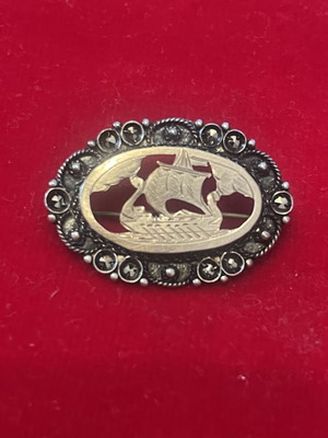 Pin Rodian silver-gold vintage used