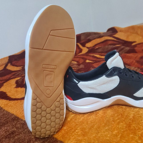 Cruyff sneakers new, size 42, white