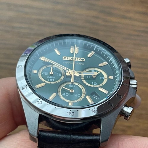 Seiko SBTR017 watch like new with green dial and gold hands