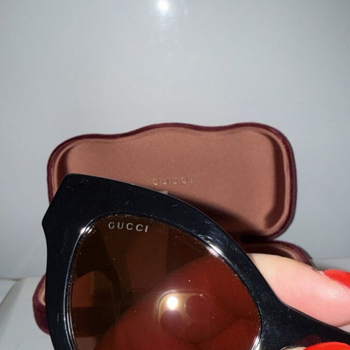 Gucci women's sunglasses new with full packaging