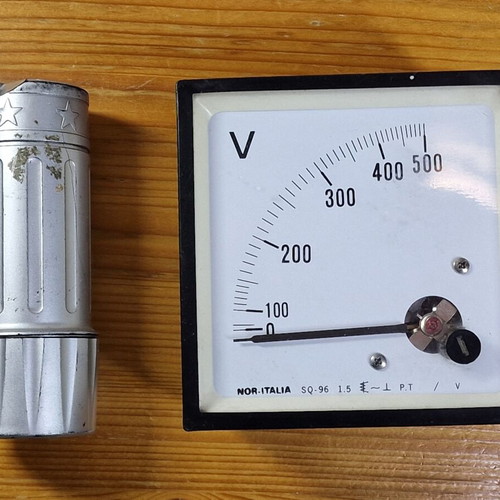 Analog voltmeter with LED flashlight gift, rechargeable batteries