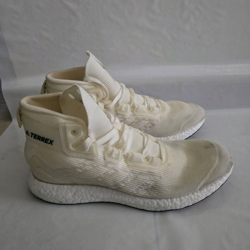 Adidas Terrex Free Hiker "Made To Be Remade" size 43 like new, white beige