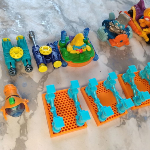 Super Zings figures used