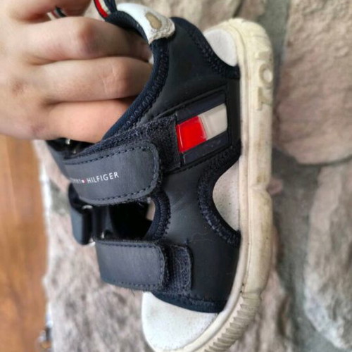 Tommy Hilfiger sandals kids size 26 used, white and blue