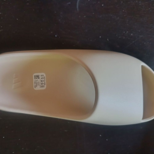 Adidas Yeezy slides Bone sandals size 46