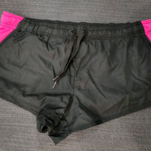 Women's shorts like new, black and pink