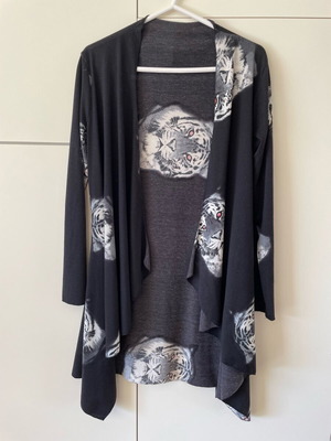 Long Viscose Tunic like new with animal print, size S