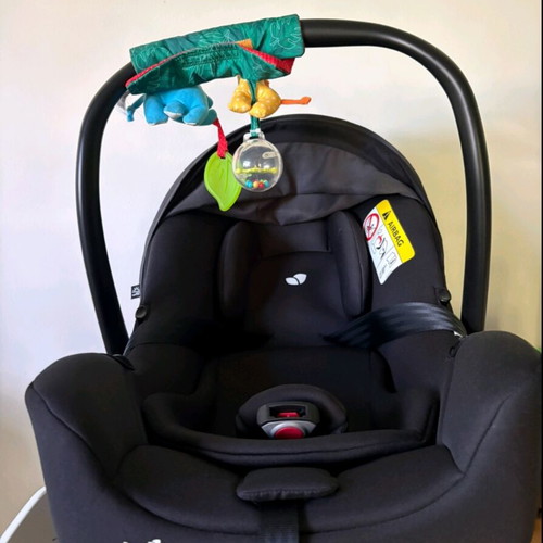 Joie i-Snug 2 baby car seat like new, shale black