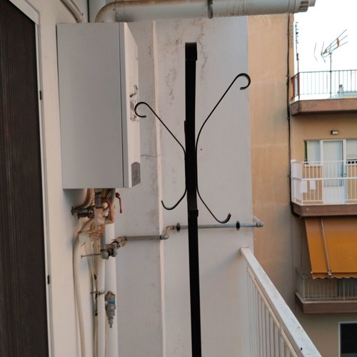 Metal coat rack, height 1.80m
