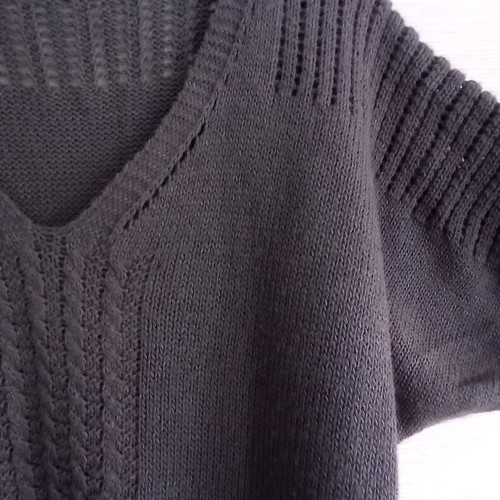 Knitted sweater XL used, brown with V-neck and batwing sleeves