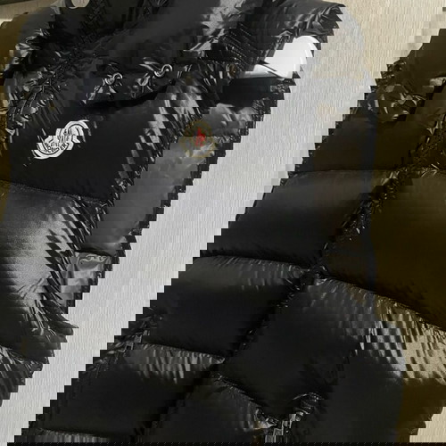 Moncler μπουφάν