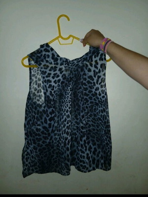 Tiger print sleeveless blouse BSB like new, black and grey, XL