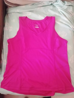 Tek Gear Dry Tek fuchsia sports top size XXL like new