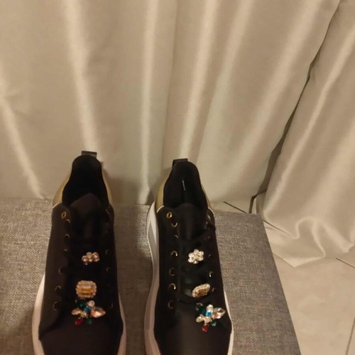 Zara athletic shoes new with decorative stones, size 40, black and white