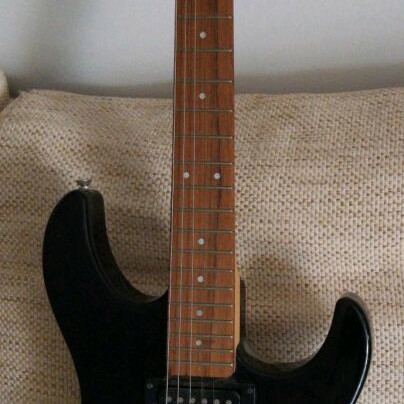 Yamaha ERG 121 guitar new, black color, unused