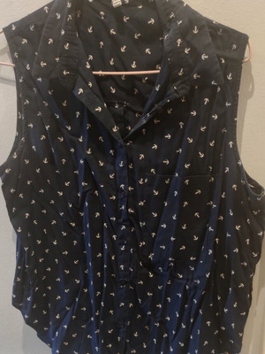 Calliope women's sleeveless shirt like new, navy blue