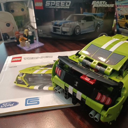 Lego Technic 42138 Ford Mustang Shelby Cobra GT500 like new with pullback