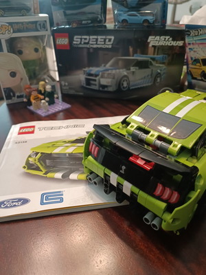 Lego Technic 42138 Ford Mustang Shelby Cobra GT500 като нов с механизъм за оттегляне