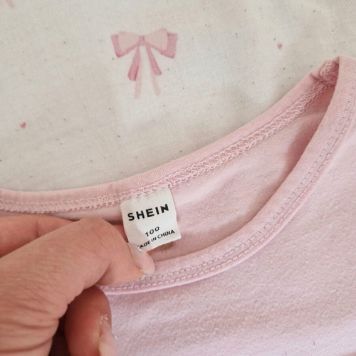 Children's pajamas used for 3 years old