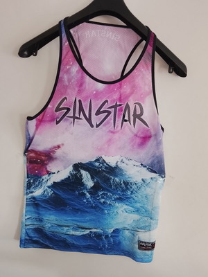 Sinstar shirt like new, size S, multicolor