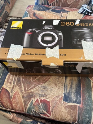 Nikkon D60 camera like new