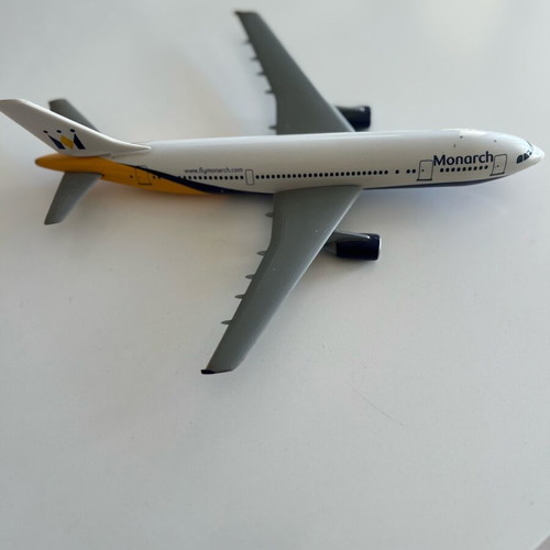 Airplane figure used, static