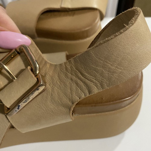 Inuovo leather platform sandals like new, beige, size 40
