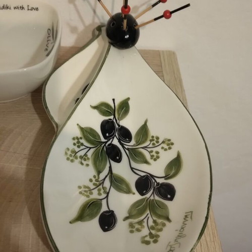 Olives serving set 5 pieces like new without wear