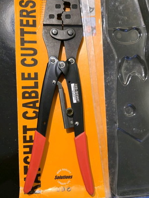Cable terminal crimping tool 50-70-95mm like new