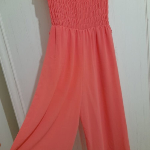Strapless coral jumpsuit with maco lining, like new, size M
