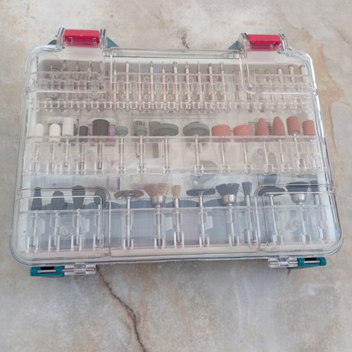 Accessory case with 357 pieces new