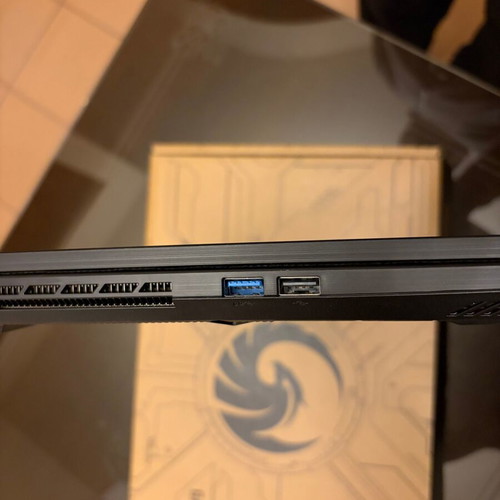 MSI Bravo 17 C7VFK laptop new, AMD Ryzen 7, RTX 4060, 16GB RAM, 1TB SSD