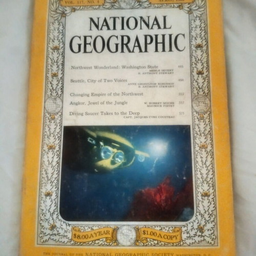 National Geographic Magazine April 1960 vintage, excellent condition