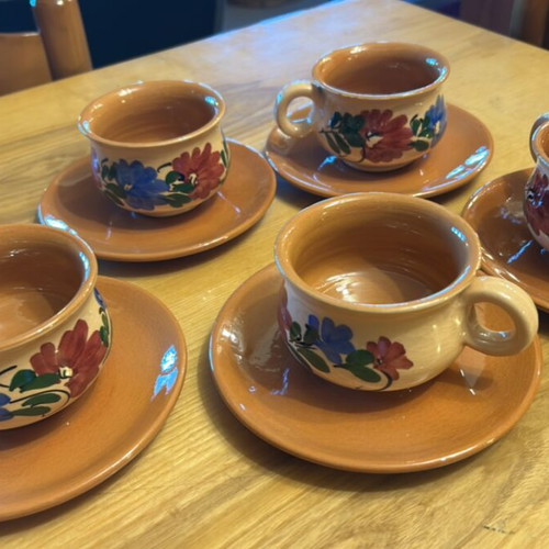 Tea cups like new, set of 6 ceramic painted with saucers