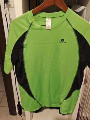 Domyos Running T-shirt size M like new, black and green