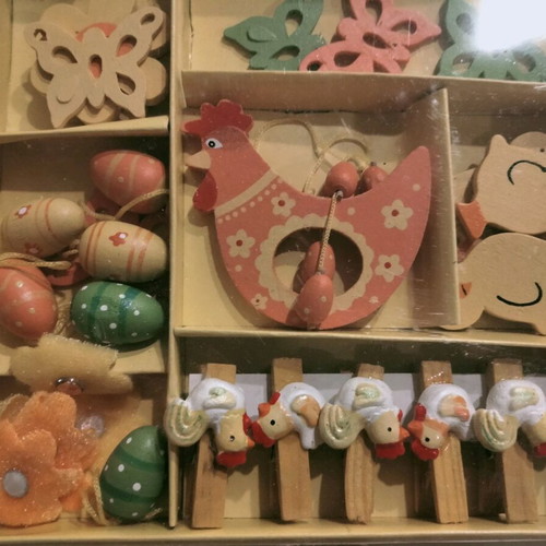 Easter decorations new, 2 packages