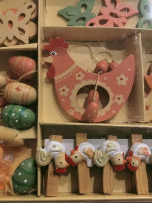 Easter decorations new, 2 packages