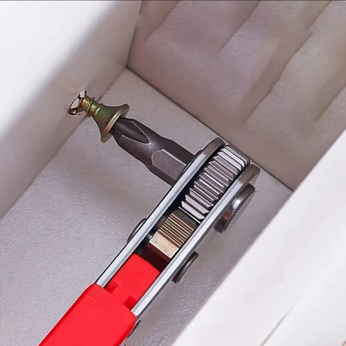 Ratchet wrench new with magnetic function and compatibility