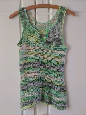 Handmade knitted summer blouse like new, green size M