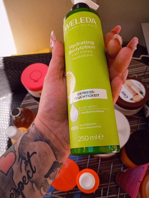 Weleda Hydrating Body Lotion 250 ml new