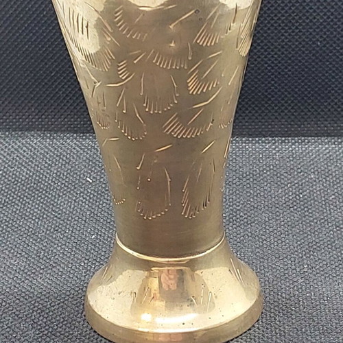 Brass vase 14 cm like new