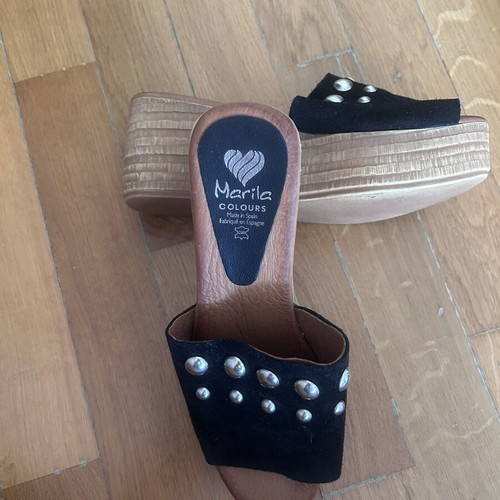 Marila Footwear black platform sandals like new with studs size 39